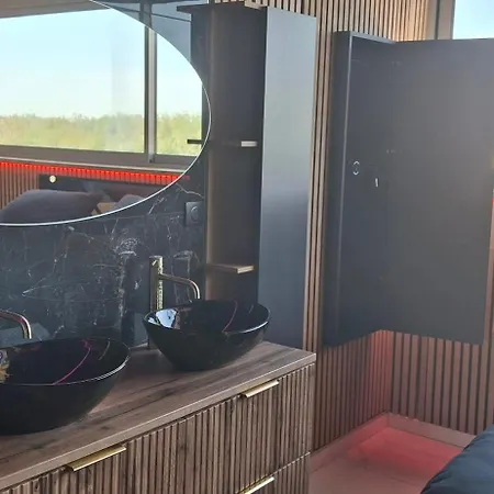 Village Naturiste R4n - Luxury Of Sea View Apartament