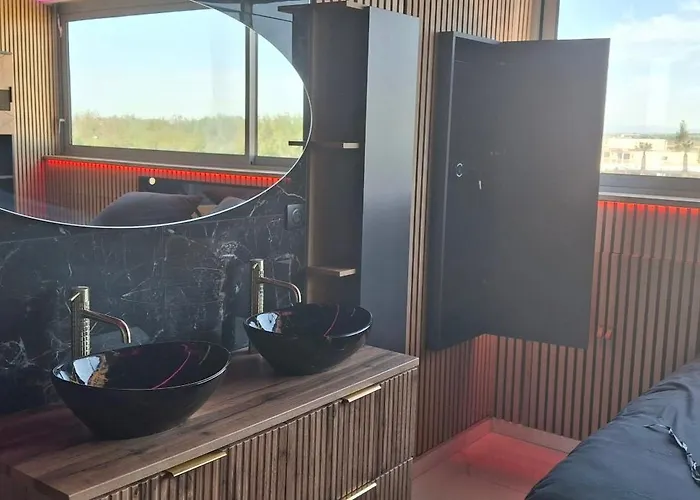 Village Naturiste R4n - Luxury Of Sea View Apartmán